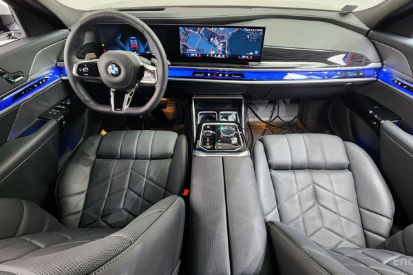 2025 BMW 7 серии с пробегом 6 825 км