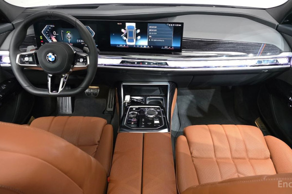 2025 BMW 7 серии с пробегом 5 818 км
