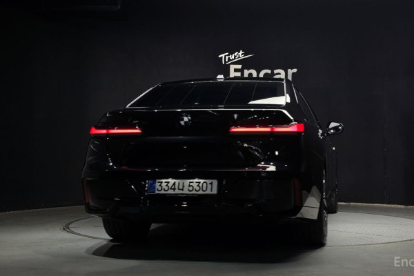 2025 BMW 7 серии с пробегом 6 687 км