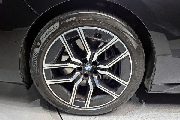 2025 BMW 7 серии с пробегом 6 687 км