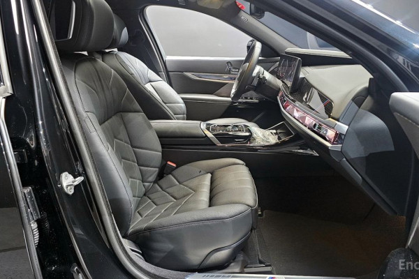 2025 BMW 7 серии с пробегом 6 687 км