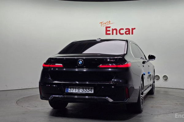 2024 BMW 7 серии с пробегом 30 738 км