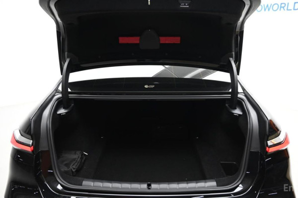 2025 BMW 7 серии с пробегом 5 941 км