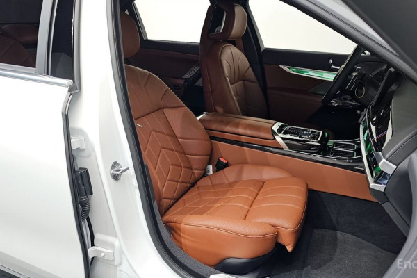 2025 BMW 7 серии с пробегом 9 567 км