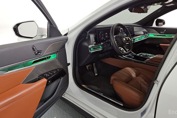 2025 BMW 7 серии с пробегом 9 567 км