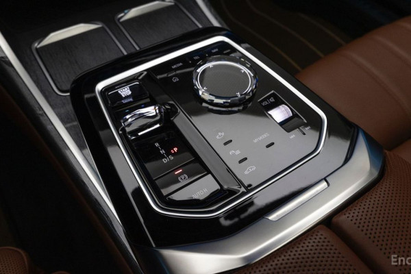 2023 BMW 7 серии с пробегом 31 190 км