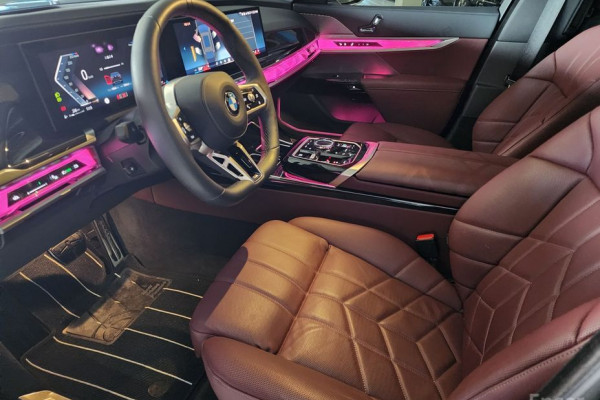 2025 BMW 7 серии с пробегом 12 500 км