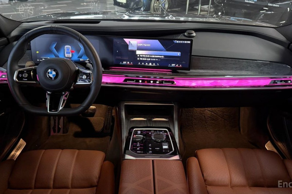 2024 BMW 7 серии с пробегом 16 920 км