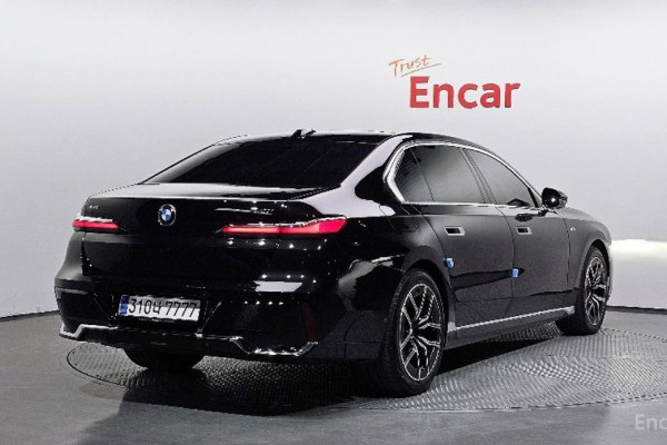 2025 BMW 7 серии с пробегом 17 689 км