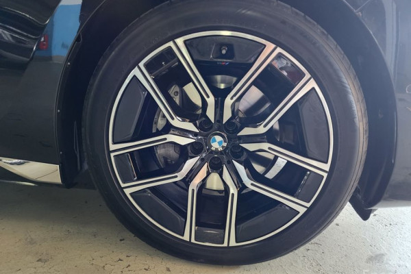 2025 BMW 7 серии с пробегом 12 500 км