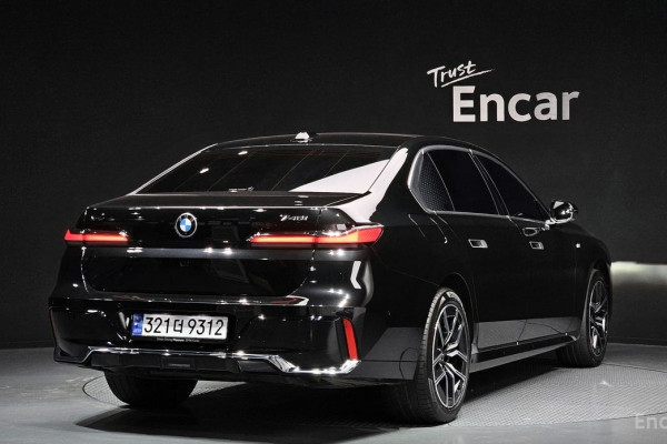 2024 BMW 7 серии с пробегом 25 959 км