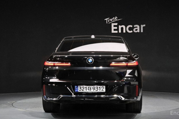 2024 BMW 7 серии с пробегом 25 959 км