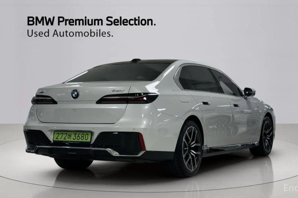 2025 BMW 7 серии с пробегом 9 594 км