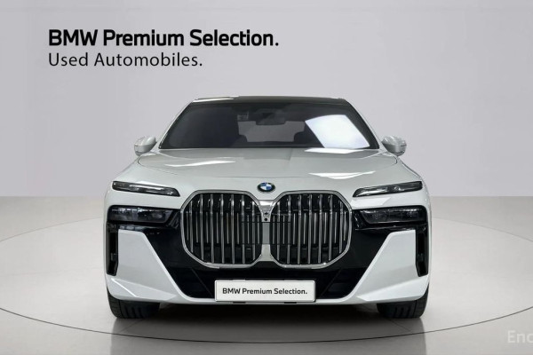 2025 BMW 7 серии с пробегом 9 594 км