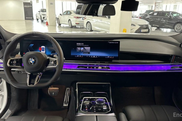 2025 BMW 7 серии с пробегом 9 594 км