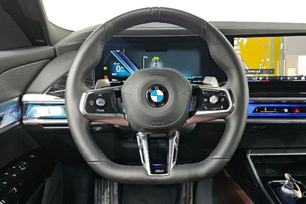 2025 BMW 7 серии с пробегом 17 689 км