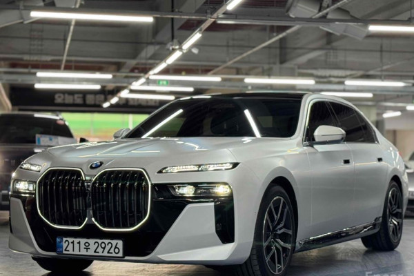 2025 BMW 7 серии с пробегом 5 000 км