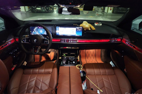 2025 BMW 7 серии с пробегом 18 000 км