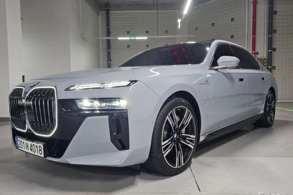 2024 BMW 7 серии с пробегом 19 000 км