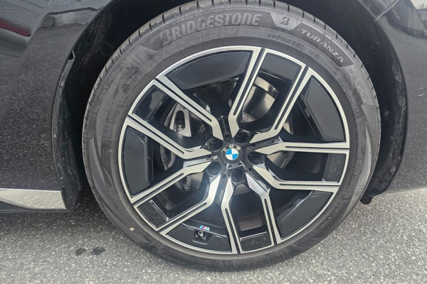 2025 BMW 7 серии с пробегом 5 300 км