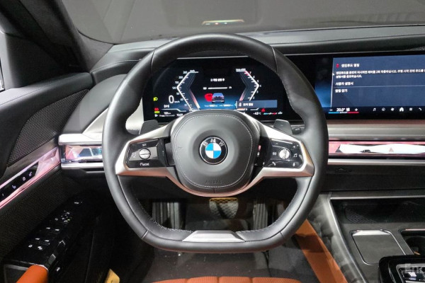 2023 BMW 7 серии с пробегом 21 736 км