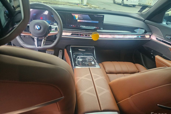 2025 BMW 7 серии с пробегом 5 300 км