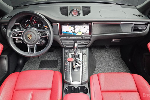 2021 Porsche Macan с пробегом 20 960 км