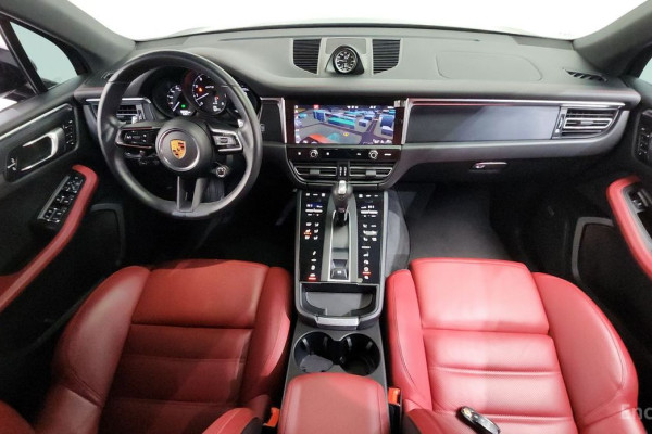 2022 Porsche Macan с пробегом 38 295 км