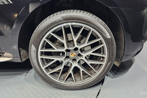 2021 Porsche Macan с пробегом 45 484 км