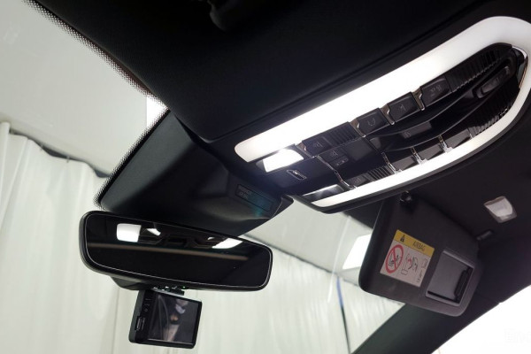 2022 Porsche Macan с пробегом 33 265 км