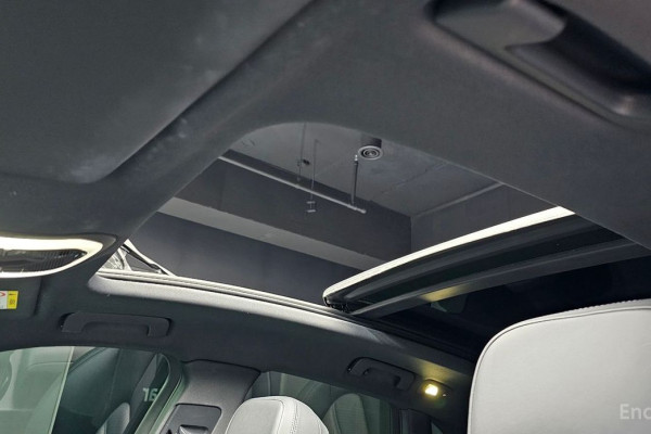 2021 Porsche Macan с пробегом 45 484 км