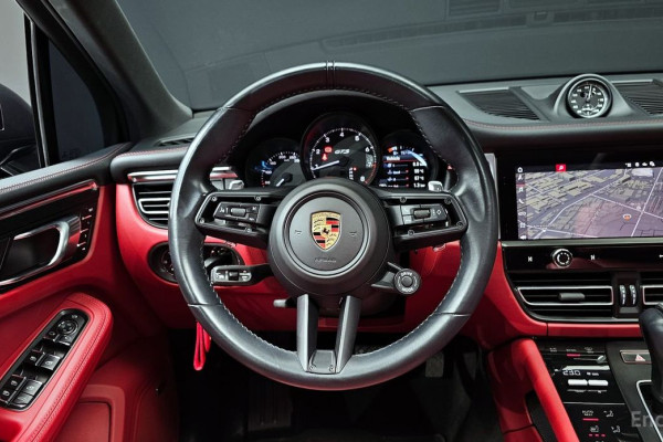 2023 Porsche Macan с пробегом 50 193 км