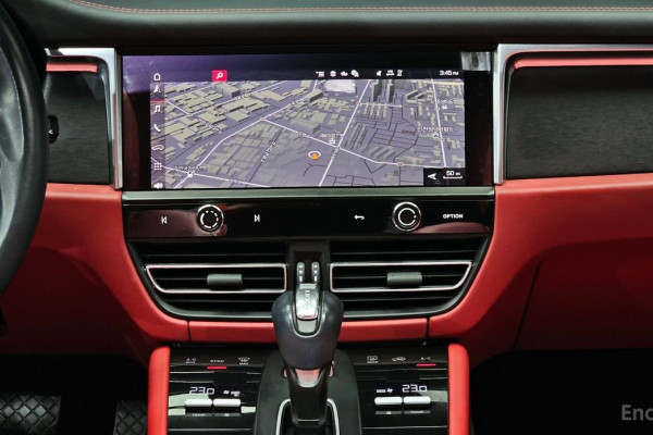 2023 Porsche Macan с пробегом 50 193 км