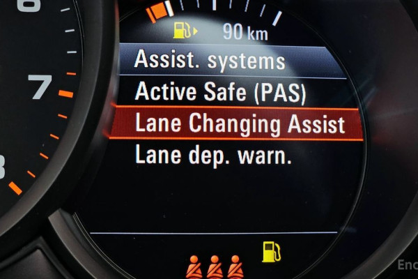 2021 Porsche Macan с пробегом 116 375 км