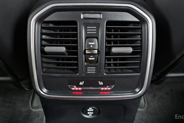 2021 Porsche Macan с пробегом 116 375 км