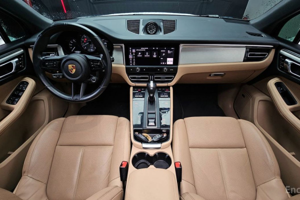 2022 Porsche Macan с пробегом 45 799 км