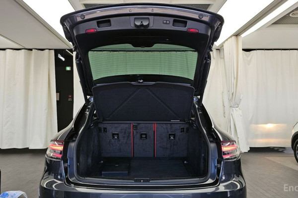 2021 Porsche Macan с пробегом 116 375 км