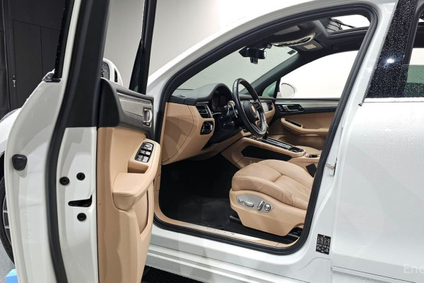 2022 Porsche Macan с пробегом 45 799 км