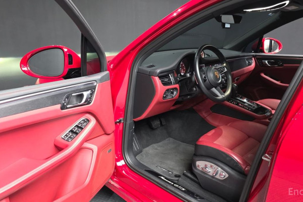 2022 Porsche Macan с пробегом 27 256 км