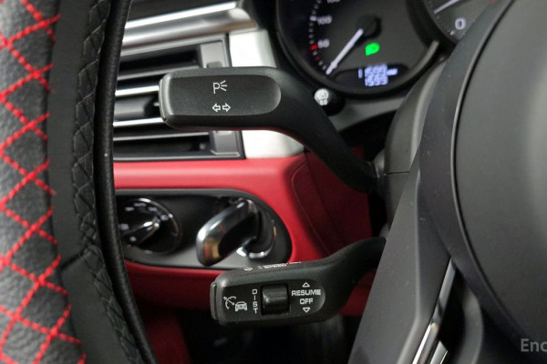 2023 Porsche Macan с пробегом 11 599 км