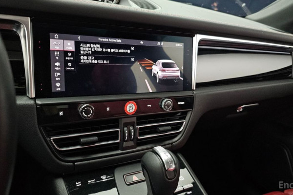 2022 Porsche Macan с пробегом 19 901 км