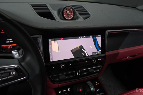 2022 Porsche Macan с пробегом 27 256 км