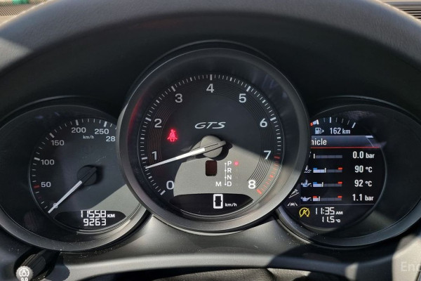 2023 Porsche Macan с пробегом 11 500 км