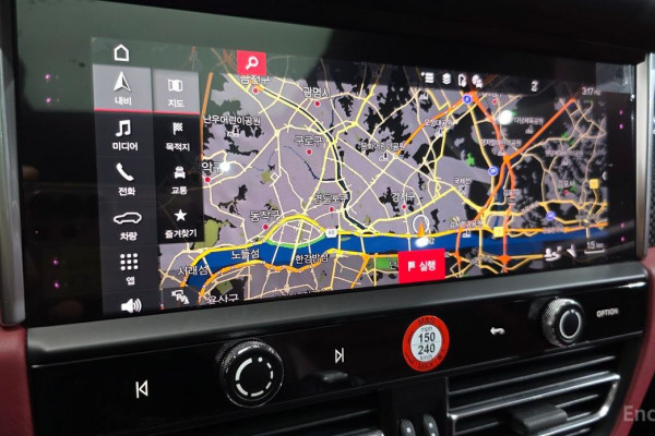 2023 Porsche Macan с пробегом 25 252 км