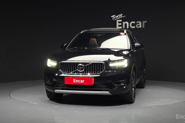 2020 Volvo XC40 с пробегом 114 498 км