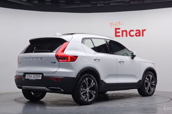 2019 Volvo XC40 с пробегом 25 367 км