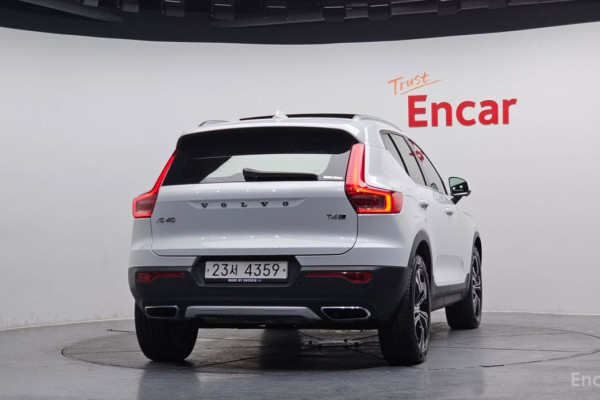 2019 Volvo XC40 с пробегом 25 367 км