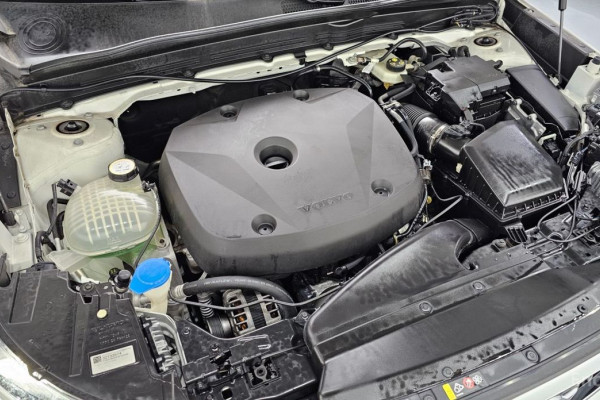 2019 Volvo XC40 с пробегом 25 367 км