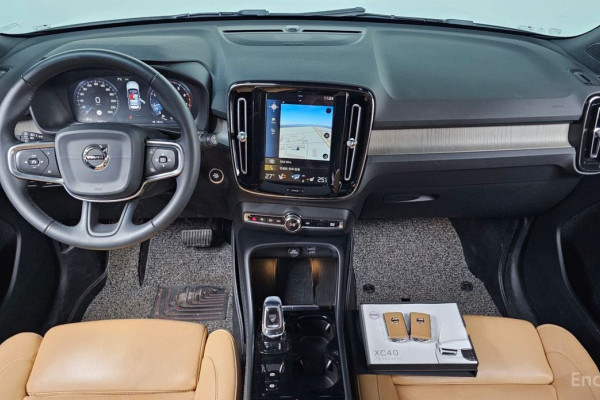 2019 Volvo XC40 с пробегом 25 367 км