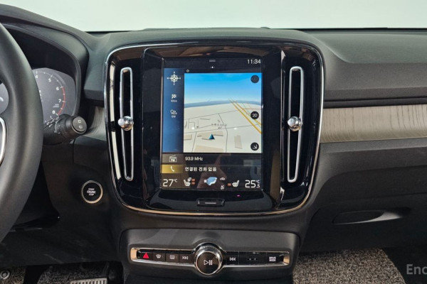 2019 Volvo XC40 с пробегом 25 367 км